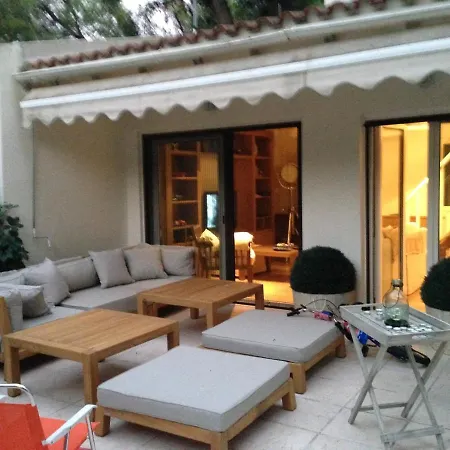 Sani Leventis, Apollon And Sokrates Corner Villa Sani (Chalkidiki)