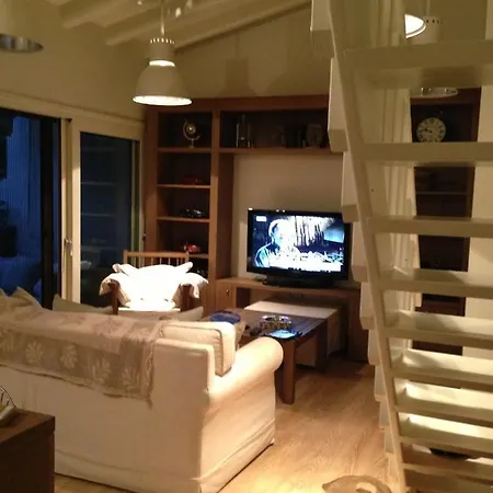 Villa Sani Leventis, Apollon And Sokrates Corner