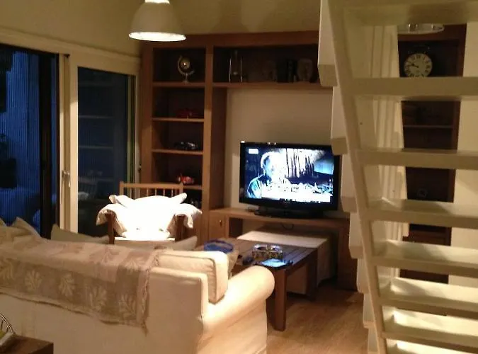 Villa Sani Leventis, Apollon And Sokrates Corner